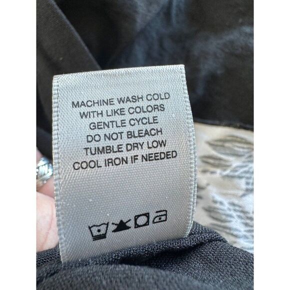 John Mark Women's XS Black and White Boho Embroidered Tunic Blouse Top - Picture 6 of 7